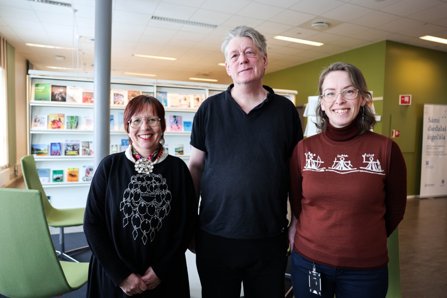 Ylva Jannok Nutti, Nils Dannemark ja Hege Somby. Govven: Roger Manndal, Sámi allaskuvla.