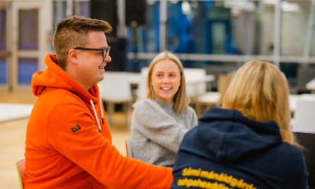 Sámi allaskuvlla studeanttat. Govven: Ánne Kátjá Gaup/Johtti Productions